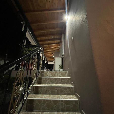 Pandeklare Apartment Принос Екстериор снимка